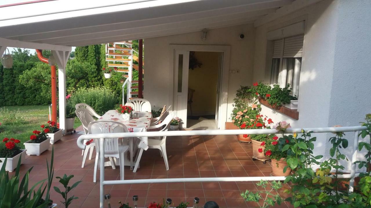 Magdi Apartman バラトンフレド エクステリア 写真
